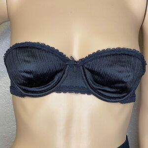 Vintage 80’s Warners Lightly Lined Strapless Shine On Bra Black 32 B
